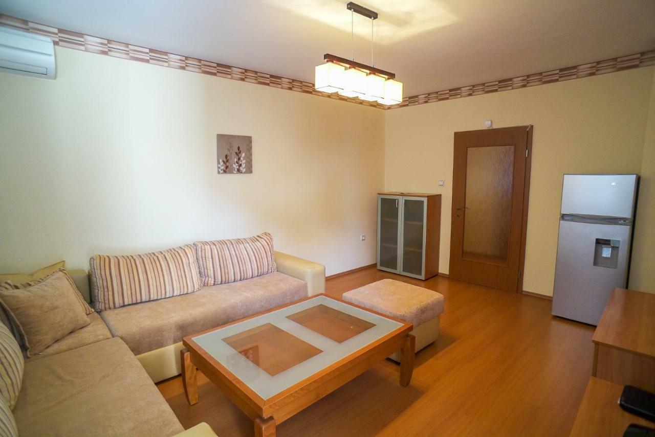 Apartment Geo Milev Plovdiv Exterior photo